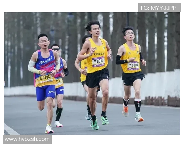武汉街舞队在城市马拉松中的拼搏故事与奋斗精神展现 武汉街舞队在城市马拉松中的拼搏故事与奋斗精神展现